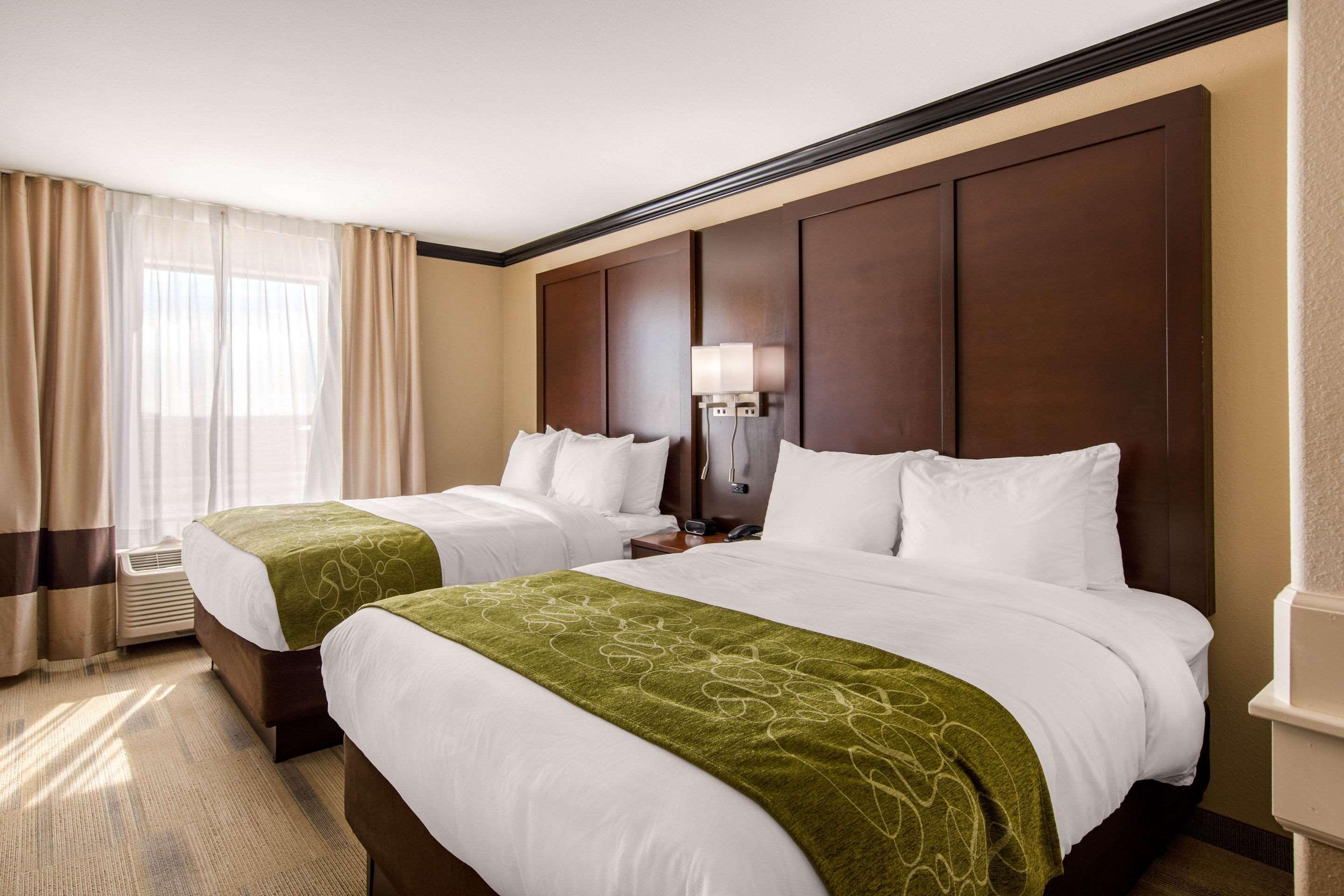 Comfort Suites Liberal Eksteriør bilde