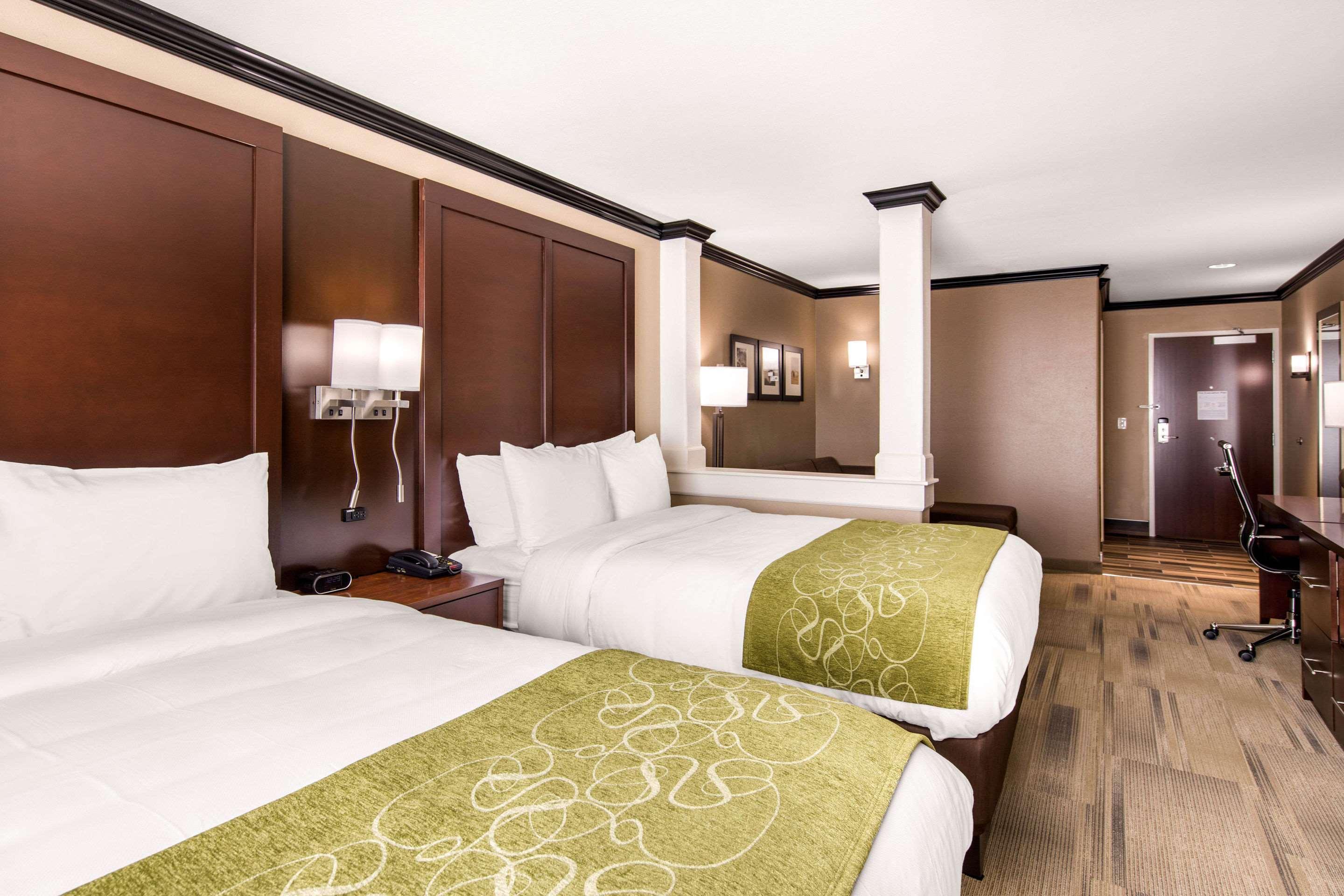 Comfort Suites Liberal Eksteriør bilde